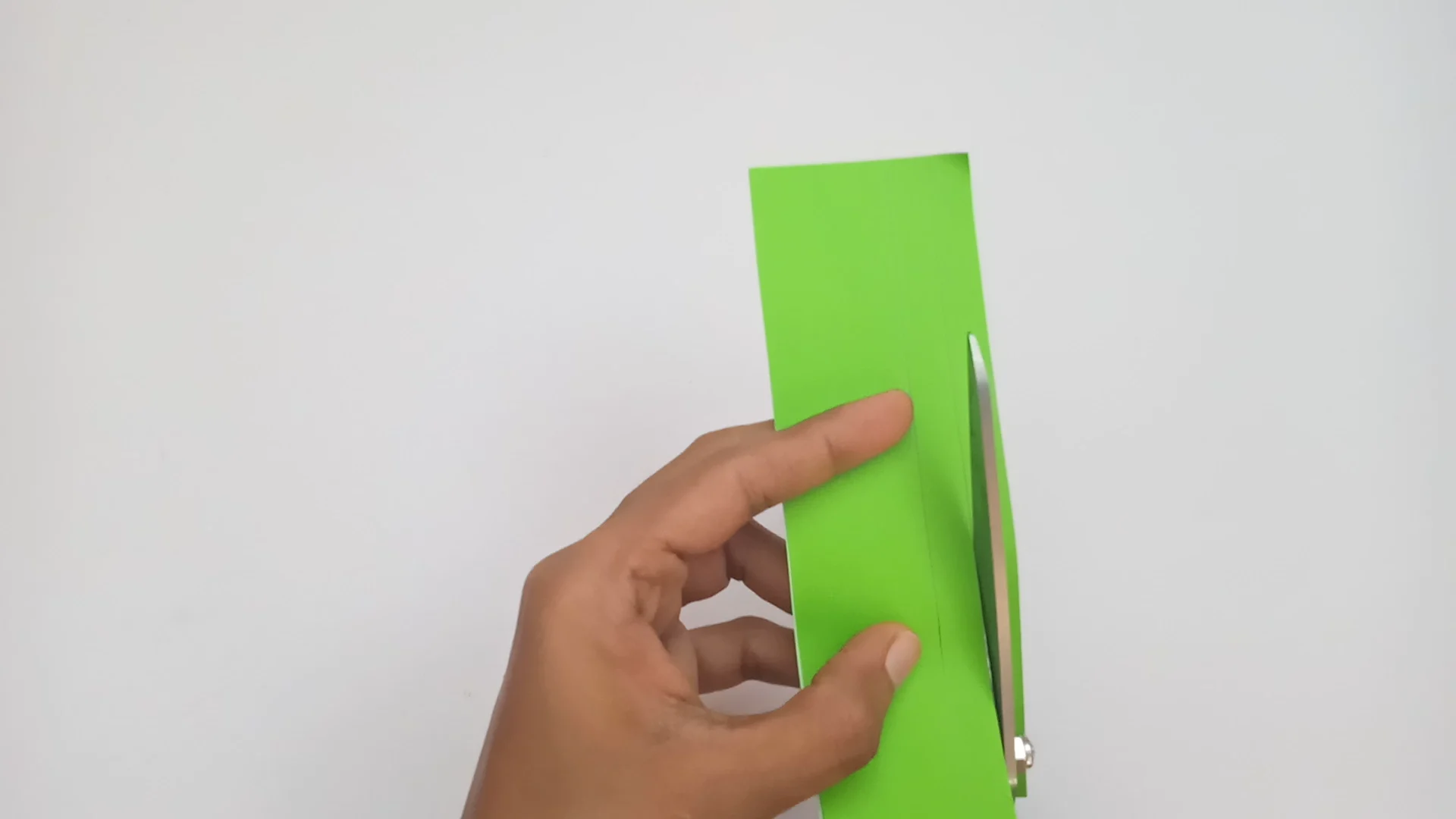 How to Craft a Watermelon Paper Fan with Easy Instructions 1