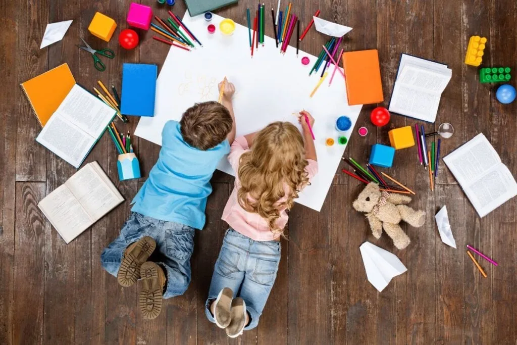 Kids painting